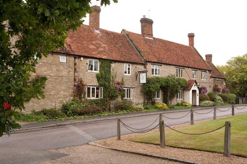 Falcon Hotel Towcester Eksteriør bilde